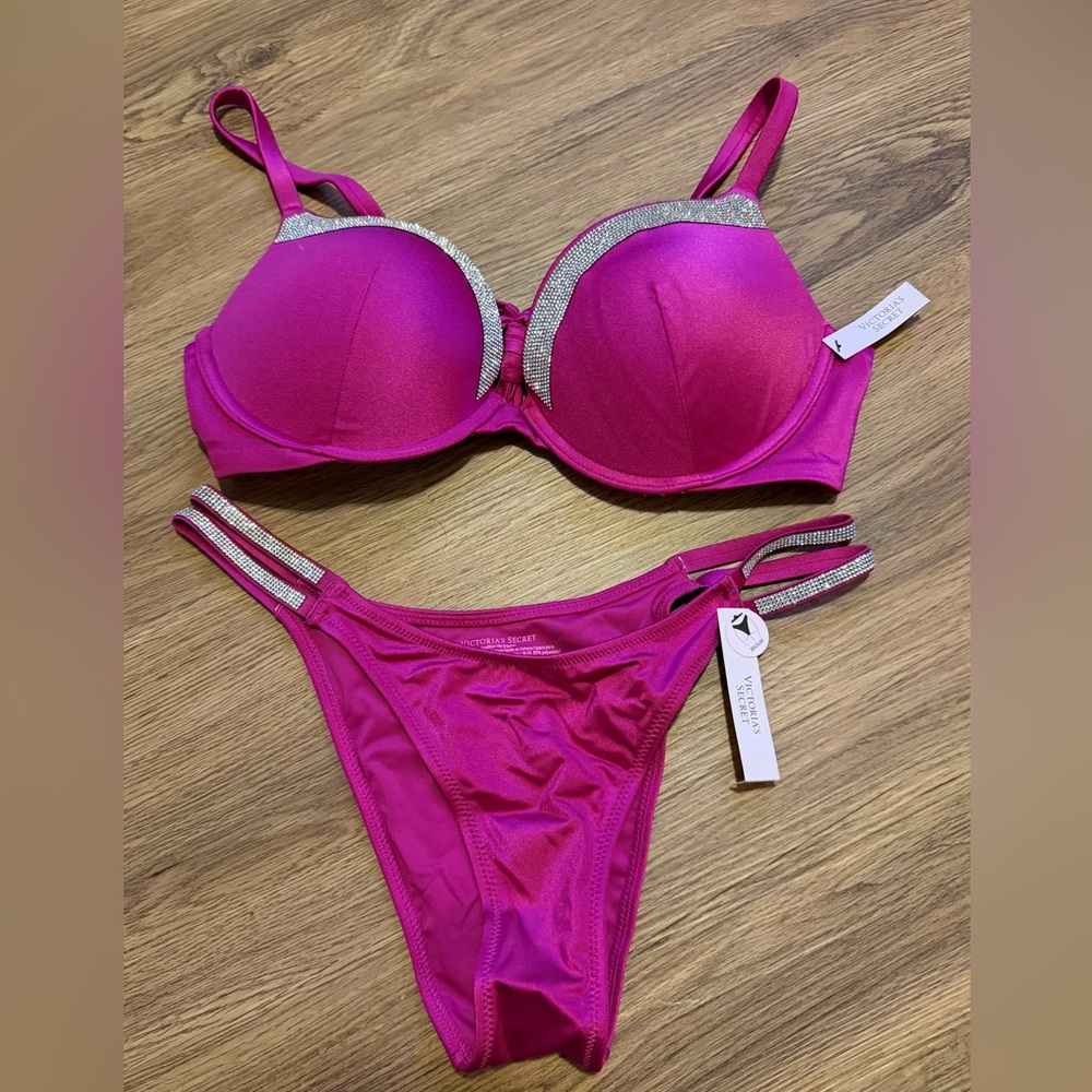 NWT Victoria's Secret Fuchsia Bikini Size 36C and Small